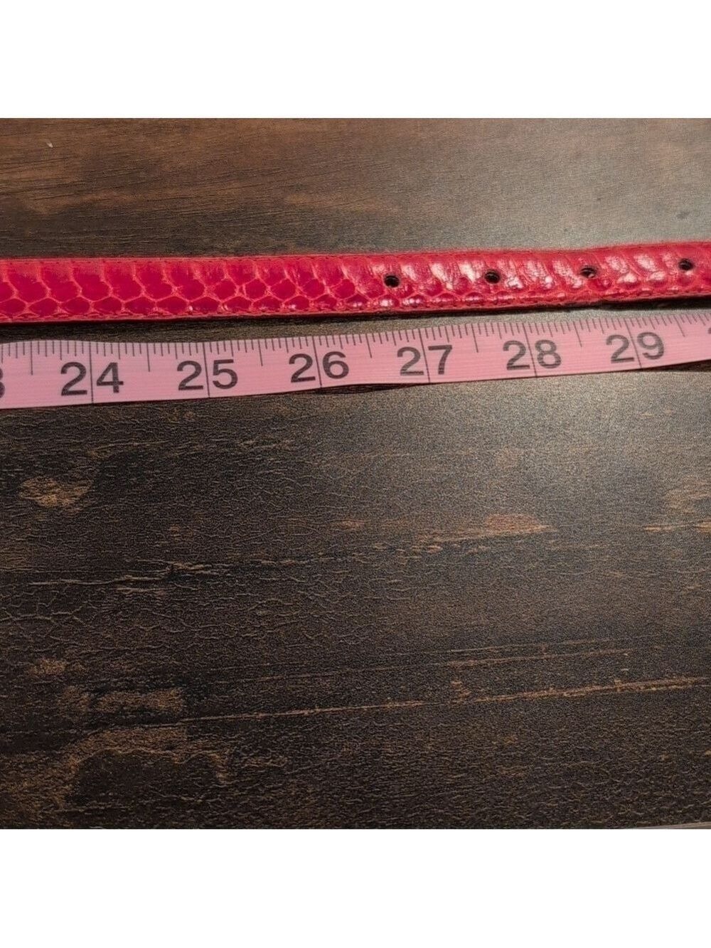Sunco genuine snake skin,made in Taiwan, Medium ,but runs smaller ,see pictures - Picture 3 of 6